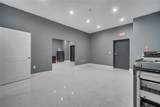 560 Barry Street - Photo 30