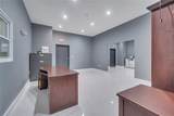 560 Barry Street - Photo 34