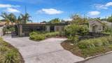 1929 Essex Place - Photo 40