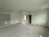 724 Ellwood Avenue - Photo 15