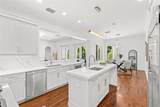 1630 Lasbury Avenue - Photo 7
