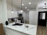 1423A Oak Place - Photo 3