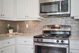 1689 Victoria Gardens Drive - Photo 15