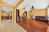 300 Viking St Ne - Photo 3