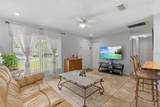 1595 Margaret Street - Photo 2