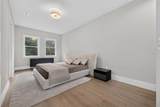 240 Phelps Avenue - Photo 22