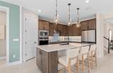 16449 Lone Oak Circle - Photo 10