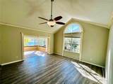 801 Silverthorn Lane - Photo 4