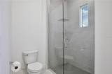 3008 Kensington Avenue - Photo 33