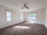 918 Blackthorn Drive - Photo 4
