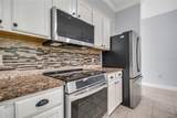 2106 The Oaks Boulevard - Photo 16