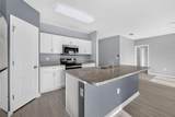 573 Lucerne Boulevard - Photo 7