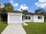642 20TH Street - Photo 1