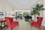 365 Barclay Court - Photo 4