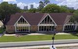 400 Mills Avenue - Photo 2