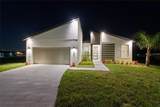 1057 Sabine Place - Photo 2