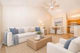 6593 Queens Borough Avenue - Photo 7