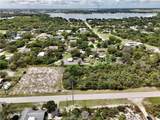 204 Hallmark Avenue - Photo 10