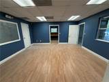 7075 Pine Avenue - Photo 16
