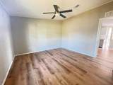 909 Orchid Street - Photo 17