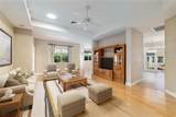 646 Stratford Lane - Photo 8