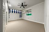 215 Pine Avenue - Photo 19