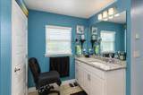 17866 68TH Place - Photo 38