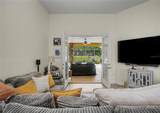 8840 70 TERR - Photo 16