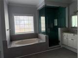916 Hillcrest Court - Photo 18