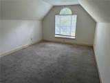916 Hillcrest Court - Photo 24