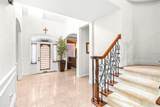 926 Lakeshore Boulevard - Photo 3