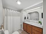 1811 Fox Hill Dr - Photo 22