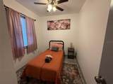 907 N Wabash Ave - Photo 17
