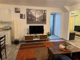 907 N Wabash Ave - Photo 5