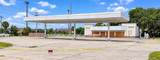 2425 Memorial Boulevard - Photo 3