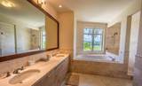 2202 Plantation Vlg - Photo 6