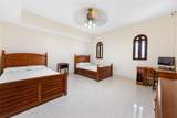 550 Waymouth, Miramar - Photo 13