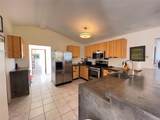327 Bravos - Photo 6