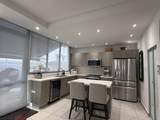 145 Trafalgar Square - Photo 14
