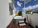 145 Trafalgar Square - Photo 20
