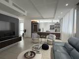145 Trafalgar Square - Photo 8