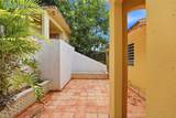 2 Calle J - Photo 10