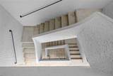 107 Taft - Photo 3