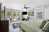 1 Urb. Evergreen Town Houses - Photo 11