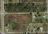 313 Valencia Drive - Photo 3