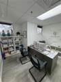 7802 Kingspointe Parkway - Photo 10