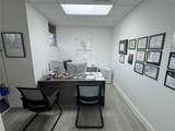 7802 Kingspointe Parkway - Photo 9