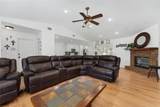 3189 Saint James Avenue - Photo 4