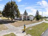 425 12TH Street - Photo 3