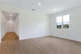 306 Alexandrite Street - Photo 4